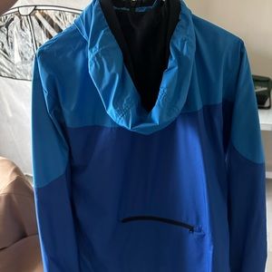 Men’s Nike Rain Jacket Size Medium